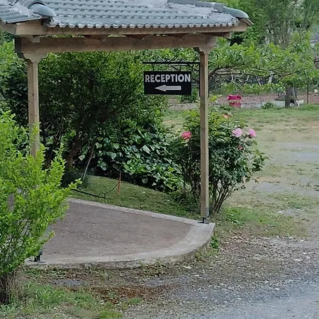 Eleftherios Casa de hóspedes Kalavryta